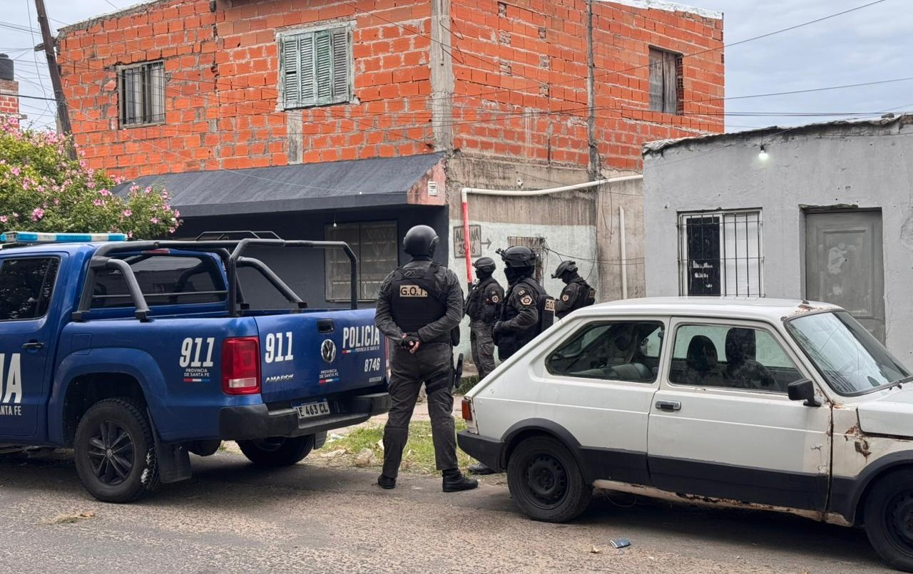 Casi 70 allanamientos simultáneos con 39 detenidos en Rosario y alrededores | Rosario y la región