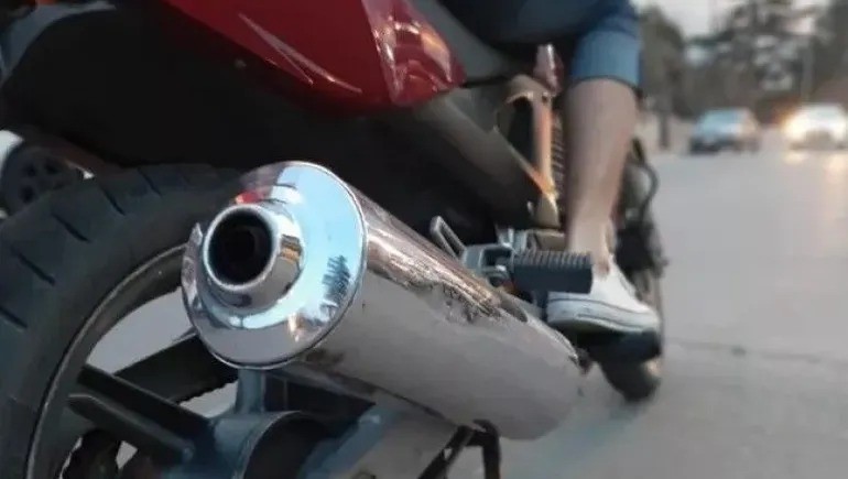 La comuna de María Teresa sanciona a quienes utilicen motos con caños de escape libre | Información General