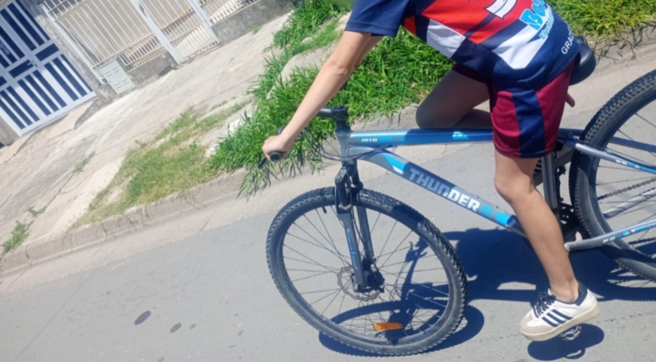 Tras fracasar en un intento de robo a un comercio, se llevó la bicicleta de una vivienda | Información General