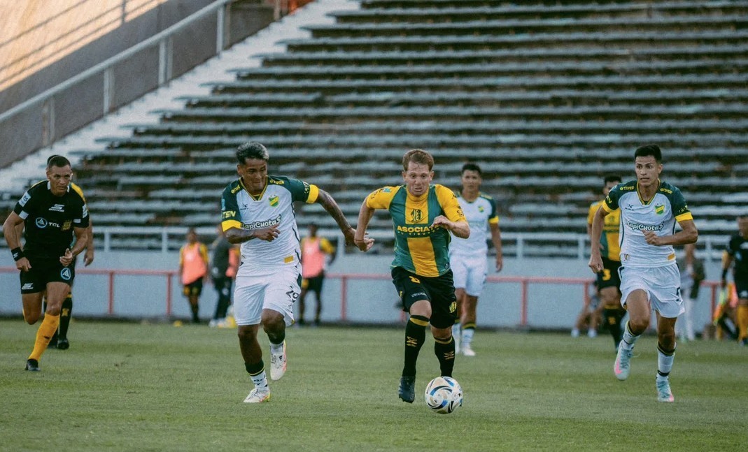 Aldosivi y Defensa y Justicia debutaron con un empate 0-0 en Mar del Plata | Deportes