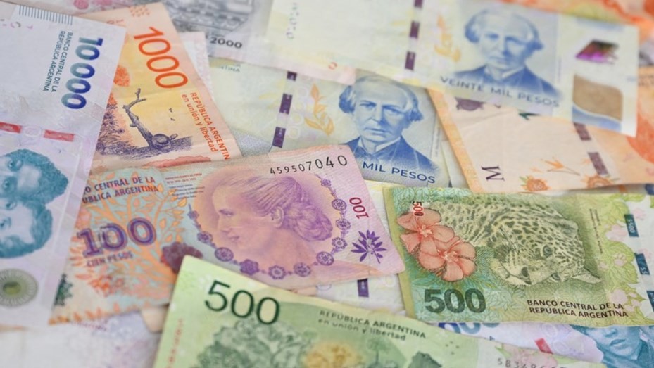 Todos los aumentos de diciembre: qué sube y cuánto, sector por sector | Política y Economía