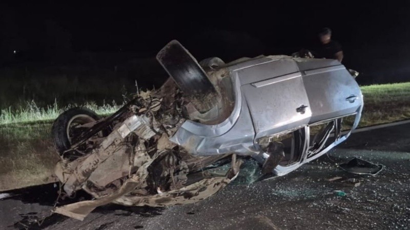 Tragedia en la autopista Rosario-Córdoba: un conductor de Casilda murió tras un violento vuelco | Información General