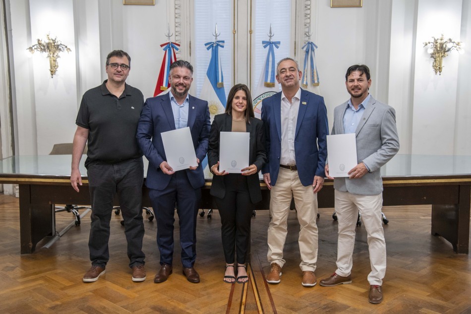 Javkin puso en funciones a los nuevos integrantes de su gabinete | Rosario y la región