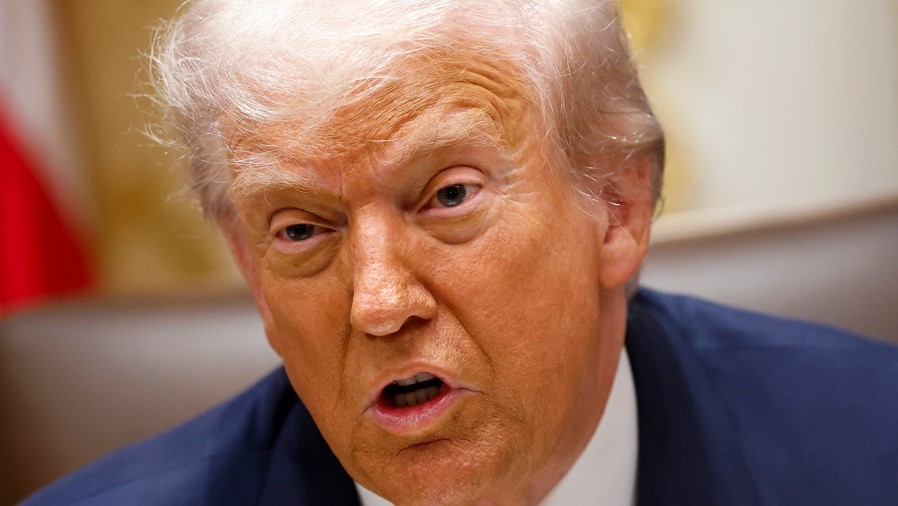 EE.UU. atacó una instalación en Venezuela señalada por Trump como vinculada al narcotráfico | Internacionales