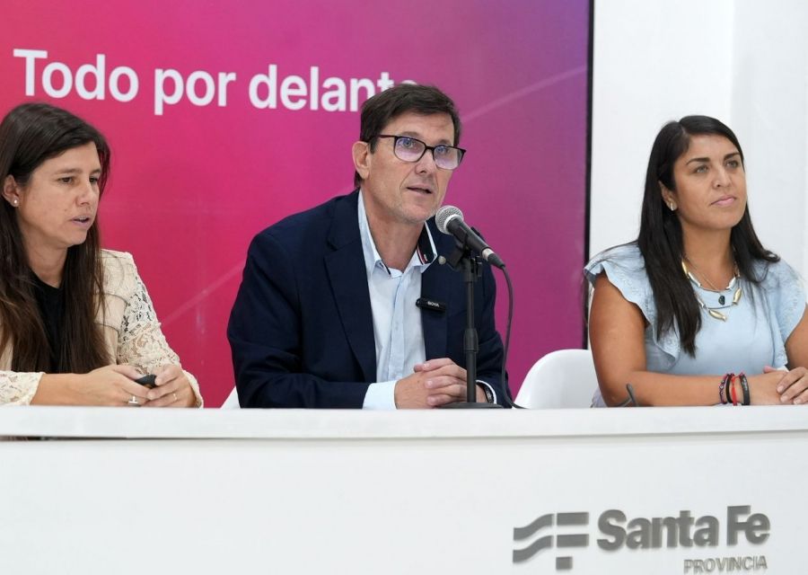 El Gobierno santafesino exhibió la recomposición salarial docente