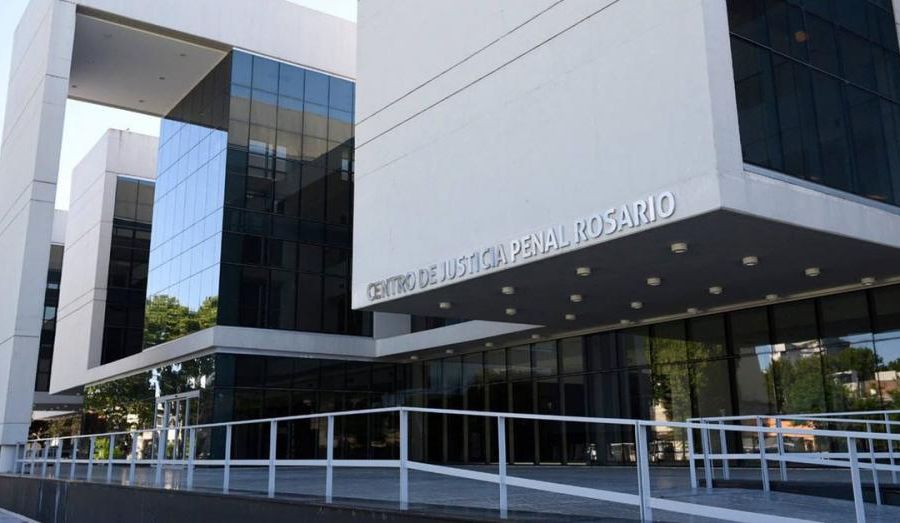 Dictan prisión preventiva para un técnico de celulares por borrar chats de una causa judicial