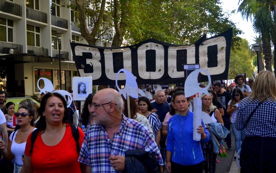 Rosario marcha por la Memoria a 50 años del golpe militar | Rosario y la región