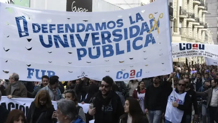 Docentes universitarios anuncian más días de paro y crece el conflicto | Rosario y la región