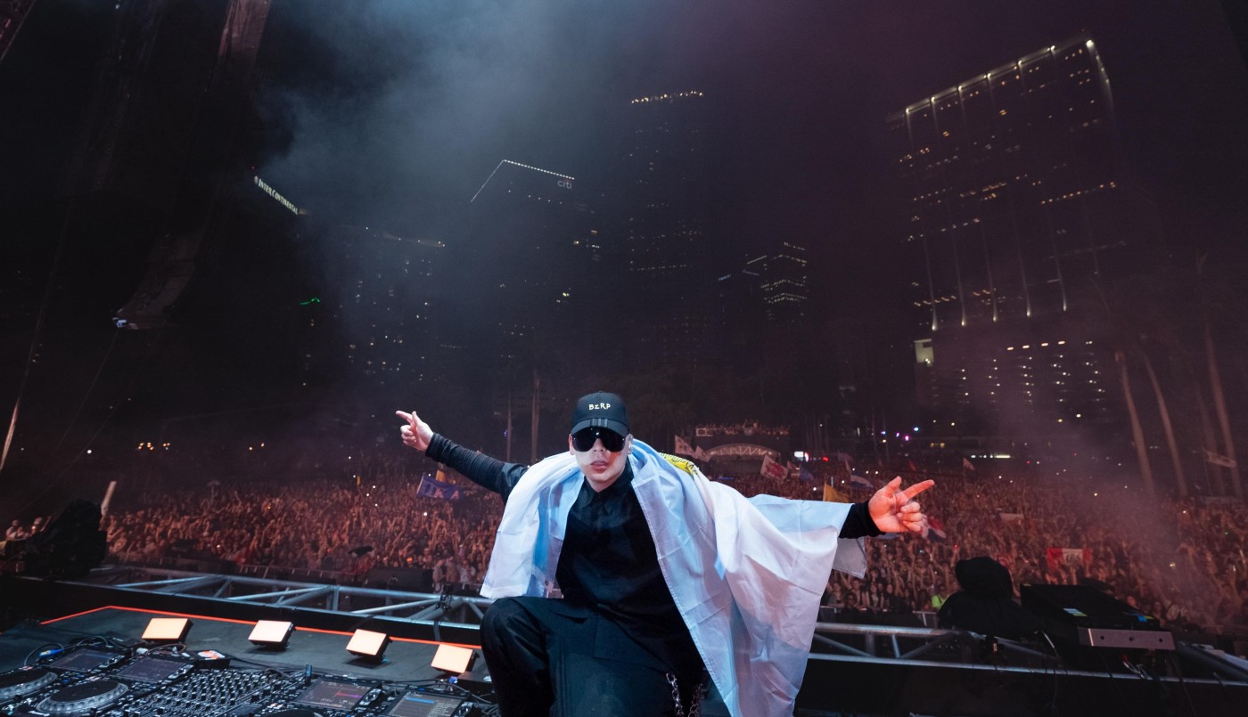 Bizarrap hizo vibrar el escenario principal del Ultra Miami 2026 con un show exclusivo | Espectáculos
