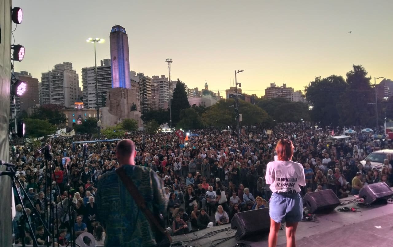 Rosario marchó masivamente a 50 años del golpe | Rosario y la región