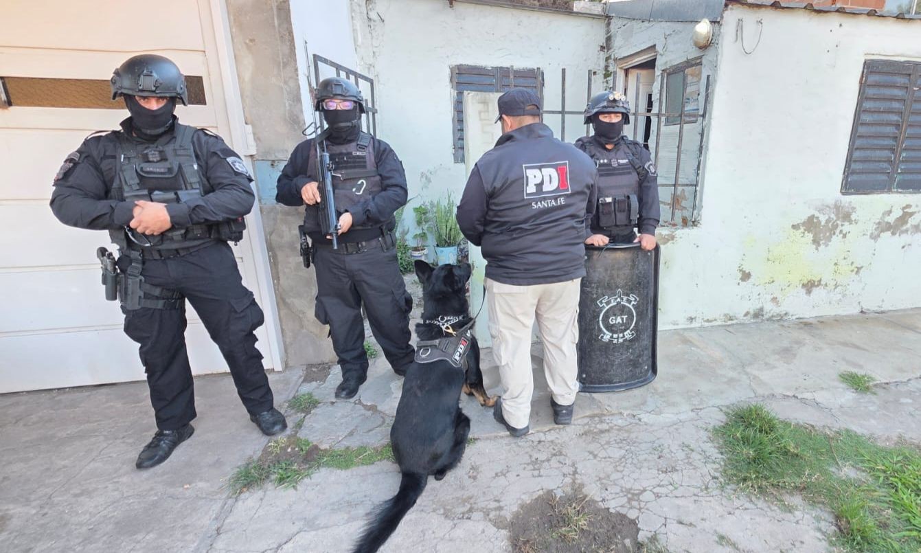 Golpe a la barrabrava de Coronel Aguirre por extorsiones | Información General