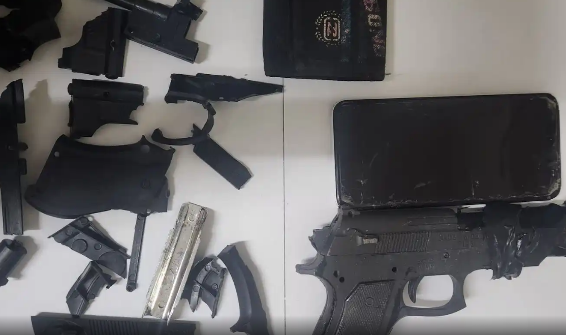 Detienen a cuatro personas con arma falsa en zona norte | Rosario y la región