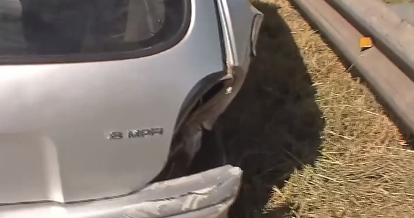 Choque en Circunvalación: un automovilista perdió el control de su vehículo e impactó contra la banquina | Rosario y la región