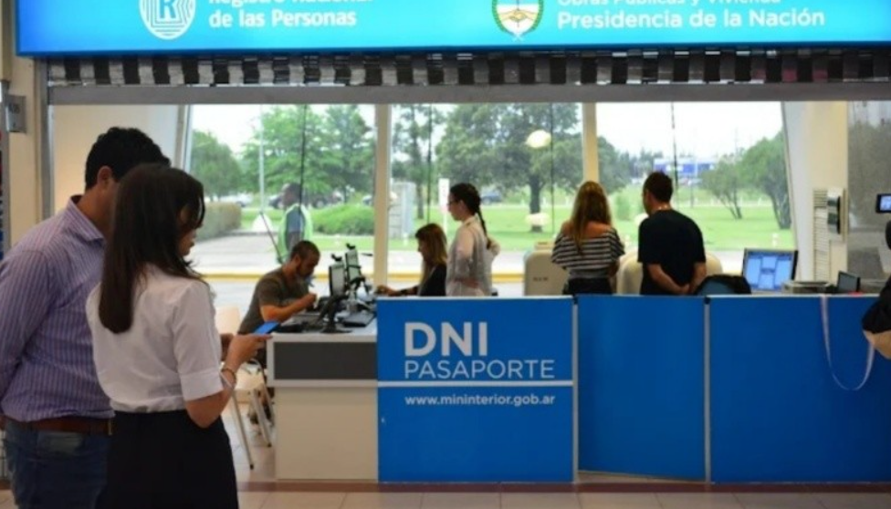 Demoras en la entrega de DNI: la Defensoría pide al Renaper que informe plazos reales | Información General