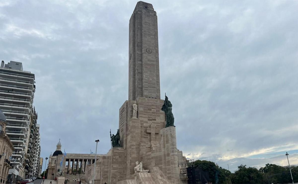 Se suspendió el Vía Crucis en el Monumento a la Bandera por las fuertes tormentas | Rosario y la región