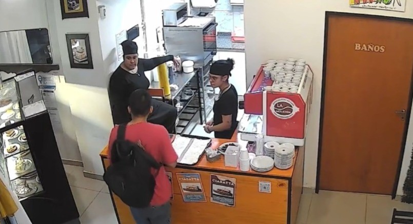 Intento de robo en una cafetería de barrio Martin: un joven amenazó a las empleadas | Rosario y la región