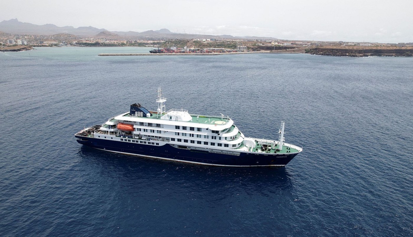 Finaliza la evacuación del crucero con hantavirus: los tripulantes regresan a sus países bajo control médico | Información General