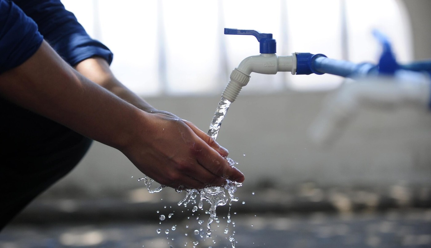Agua potable en Rosario: anuncian la renovación de cañerías en el casco histórico y anticipan subas por debajo de la inflación | Rosario y la región