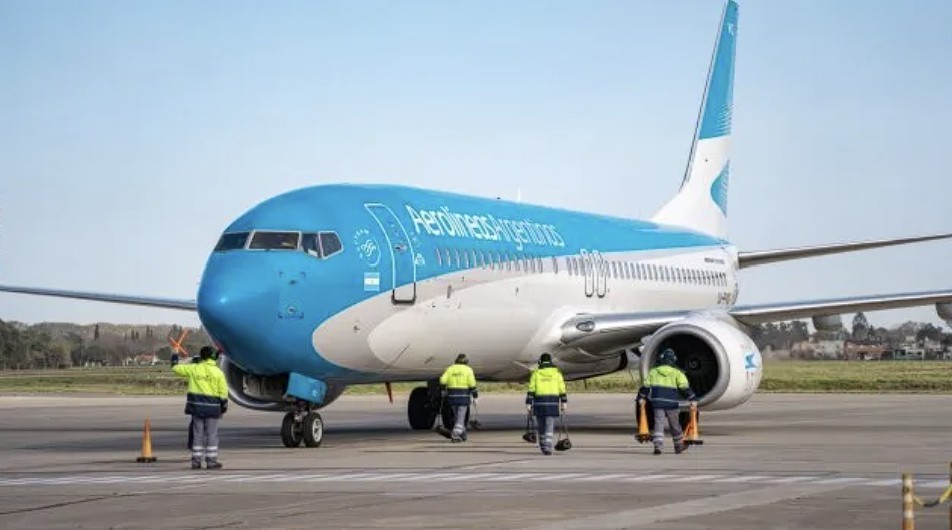 Paro nacional: en Rosario solo operará Flybondi y Aerolíneas Argentinas canceló 255 vuelos | Rosario y la región