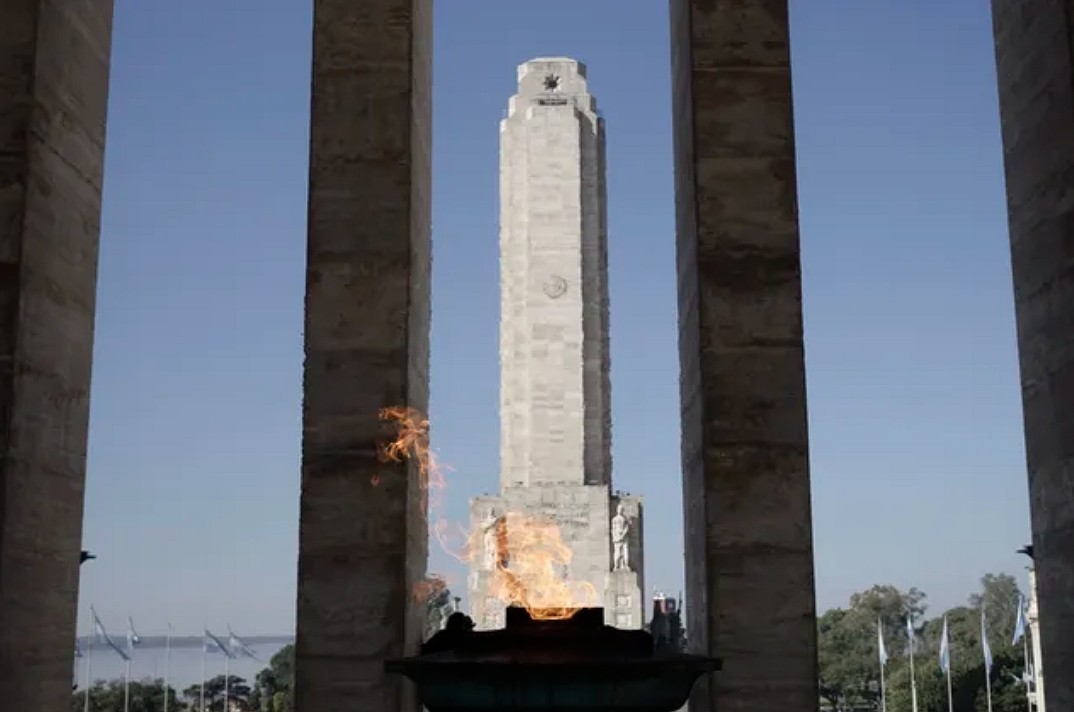 Monumento a la Bandera: la Provincia busca retomar las obras y llegar al 20 de junio con la refacción terminada | Rosario y la región