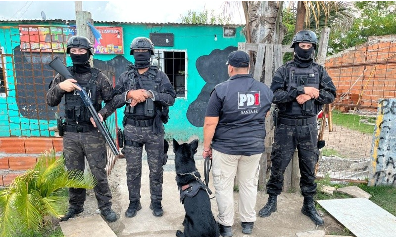 Operativos en Nuevo Alberdi revelan una red de venta de drogas | Rosario y la región