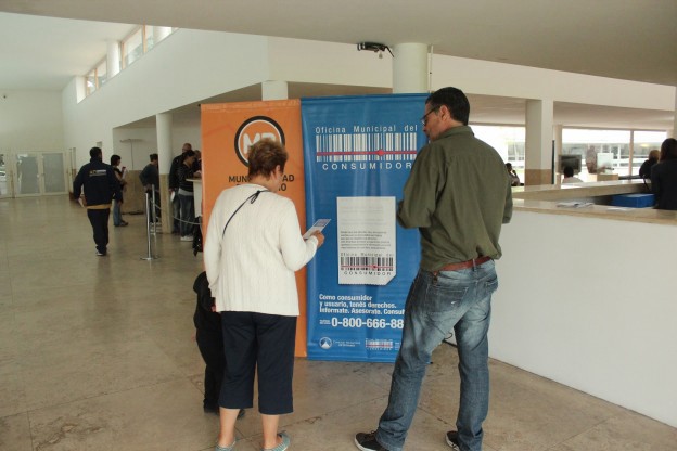 Presentan un servicio de asesoramiento sobre tarifas sociales de gas y luz que estará en todos los distritos | Información General