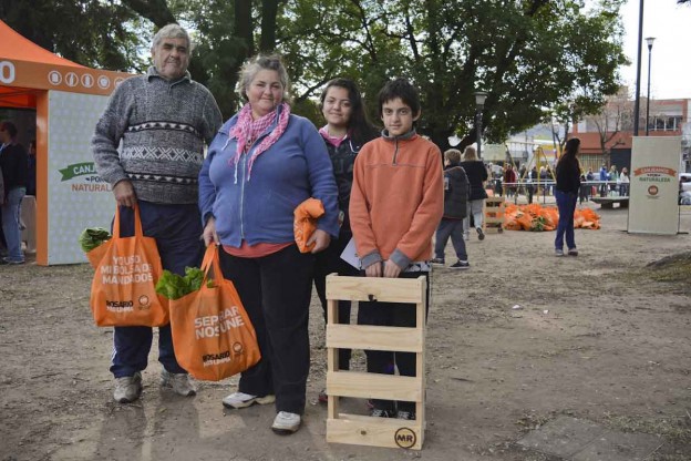Vecinos se sumaron a un nuevo canje de materiales reciclables | Información General