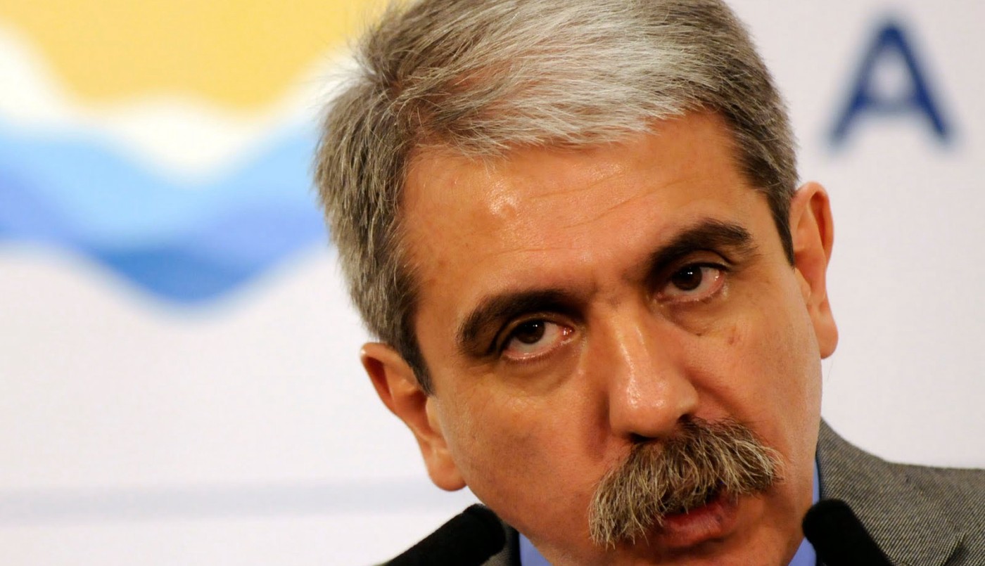 Aníbal Fernández fue imputado en la causa por los subsidios para el hockey | Información General