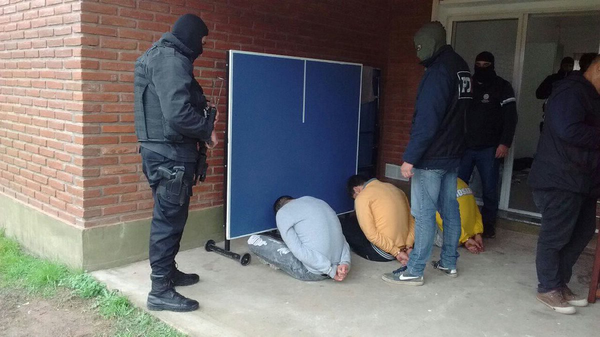 Cayó la banda de "Los cerrajeros", a la que atribuyen más de 40 entraderas en Rosario | Información General