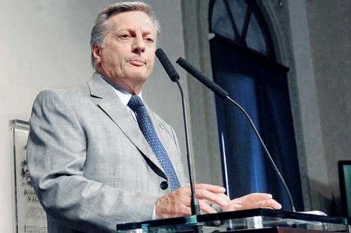 "El tope es el resultado de los reclamos de los usuarios; a ellos buscamos proteger" | Información General