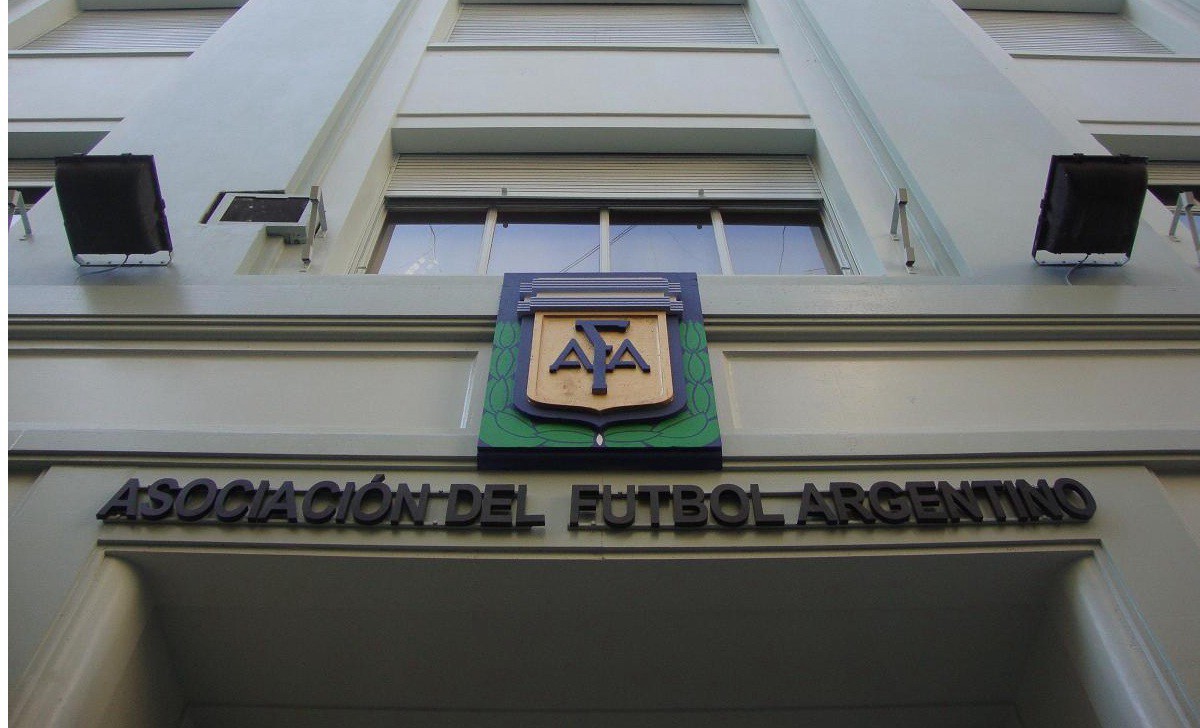 Presentan formalmente a la Comisión Normalizadora de la AFA | Información General