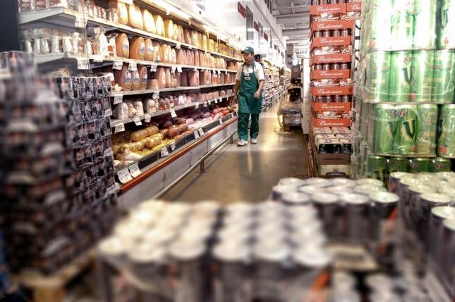 Mayoristas aumentan 15 por ciento los precios | Información General