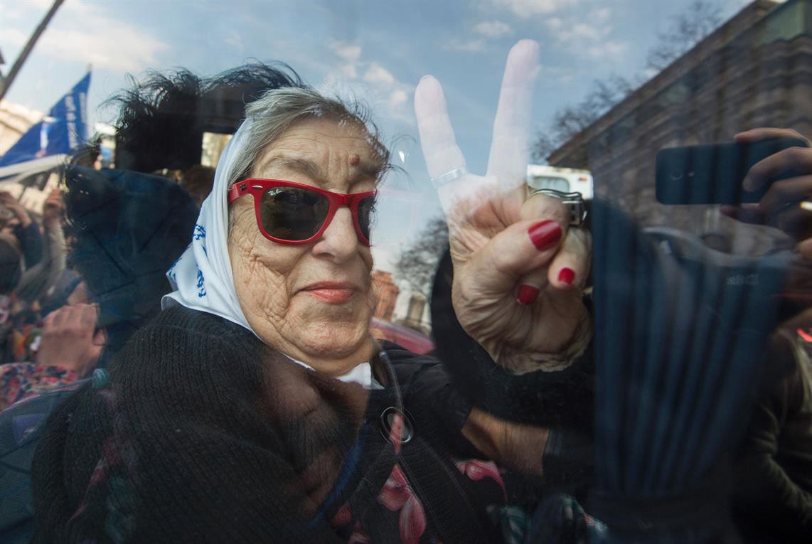 Hebe de Bonafini aceptó ser indagada y el Juez ordenó el cese del pedido de captura | Información General