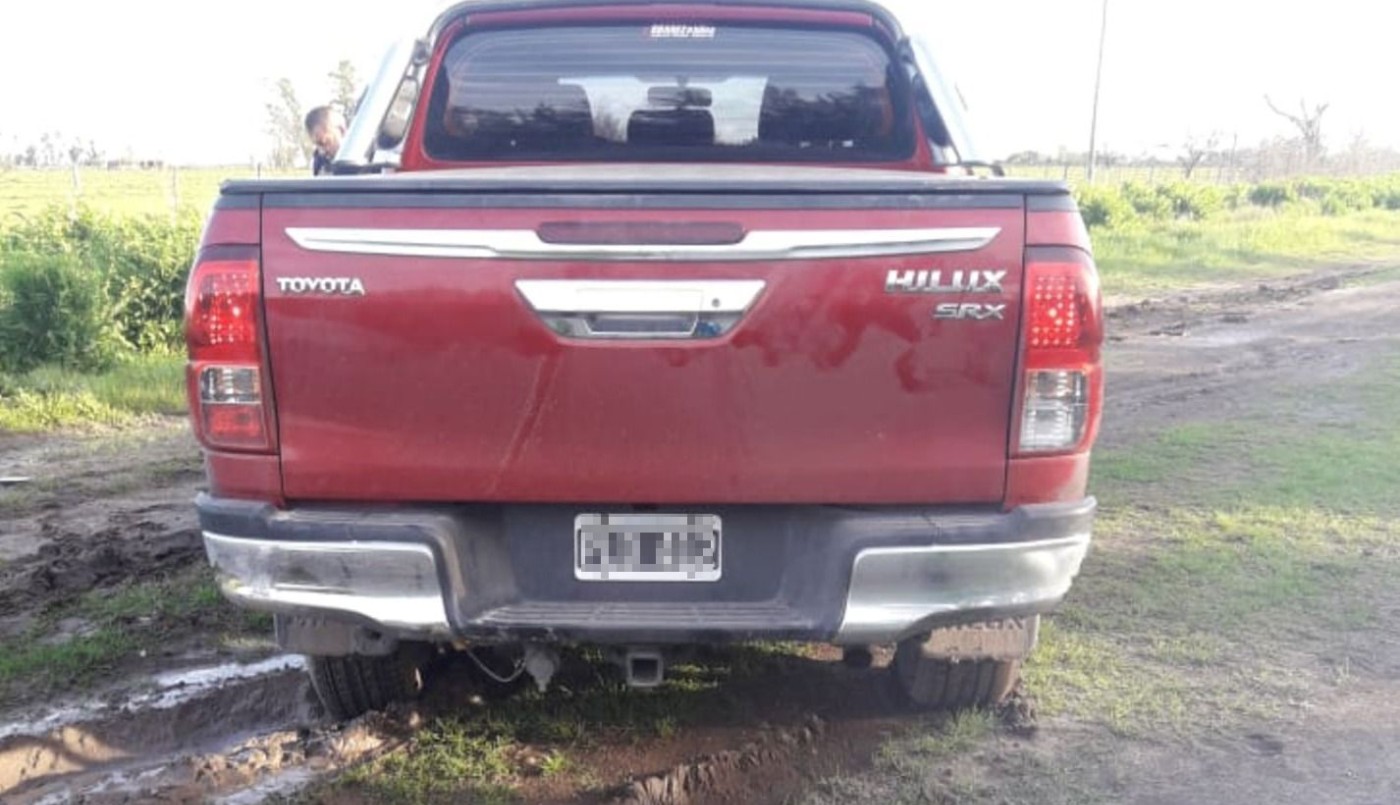 Falsos policías lo acusaron de homicidio y le robaron la camioneta con $4.500.000 | Información General