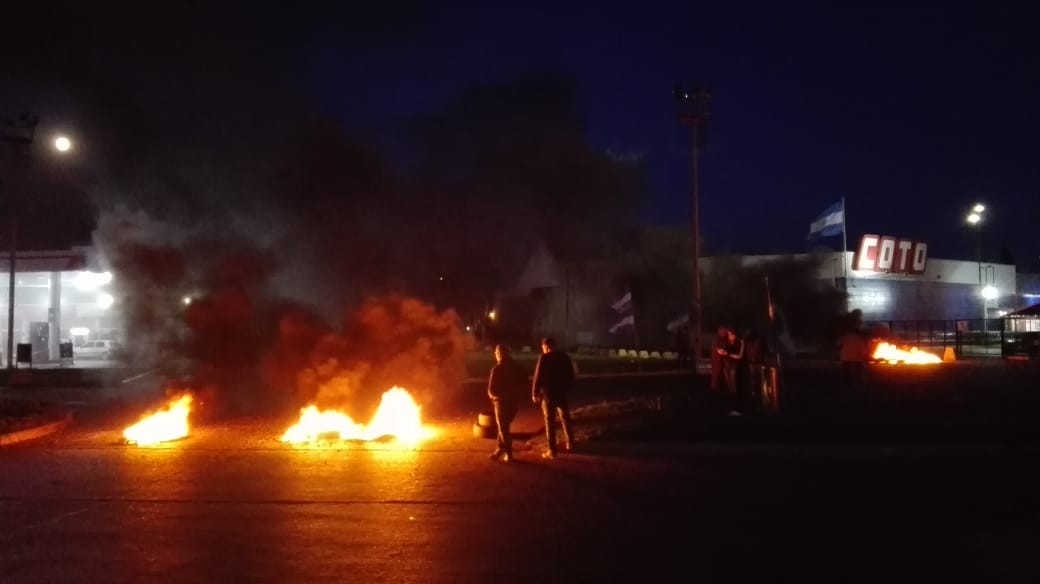 Actos, movilizaciones y cortes en distintos puntos de la ciudad por el paro general | Información General