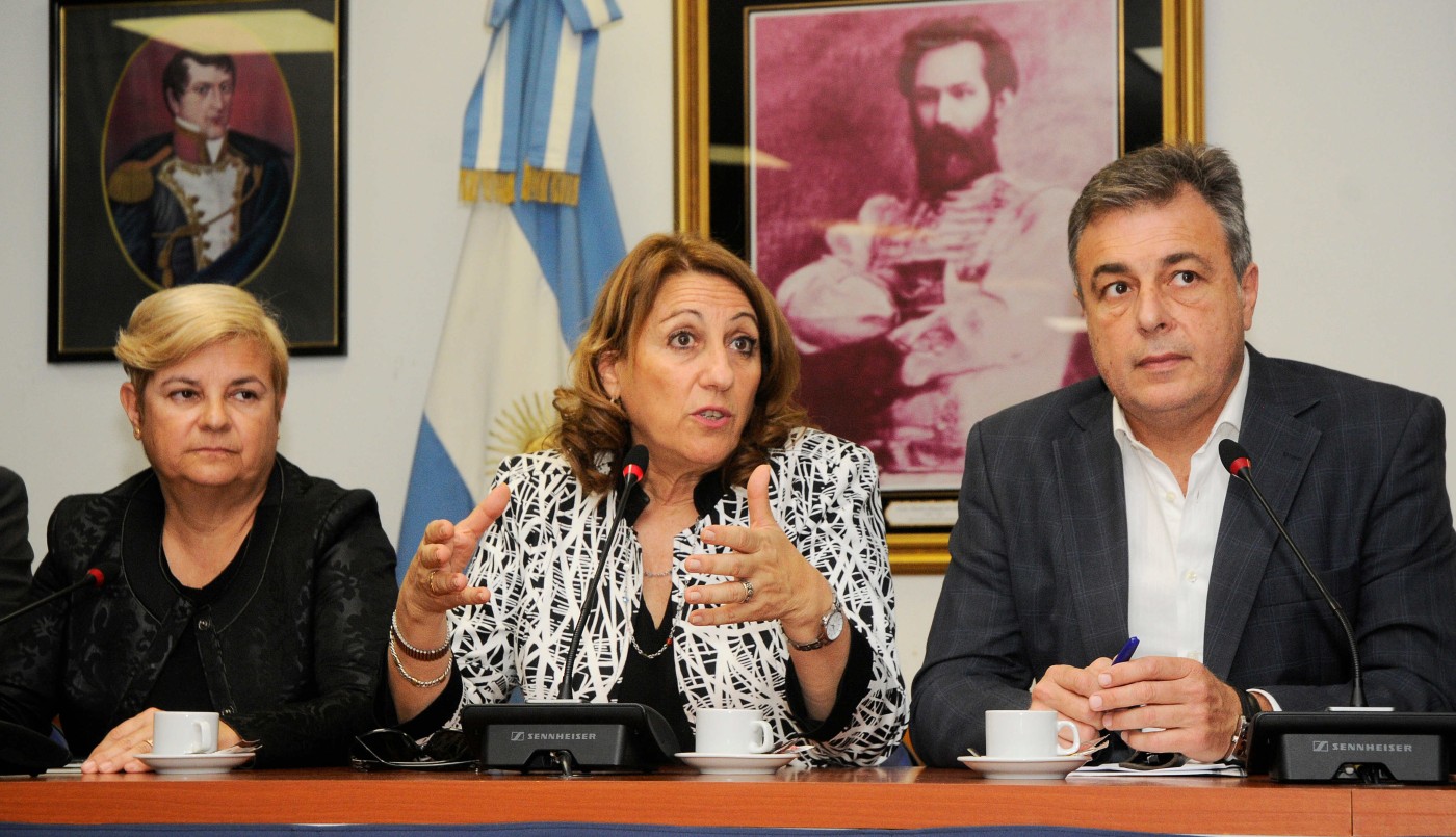 Intendentes de toda la Provincia llevaron su reclamo a Diputados por los recortes presupuestarios | Información General