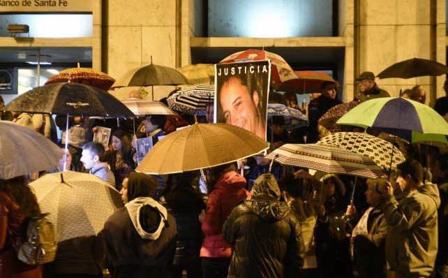 Pese a las inclemencias del tiempo, rosarinos volvieron a manifestarse por justicia y seguridad | Información General