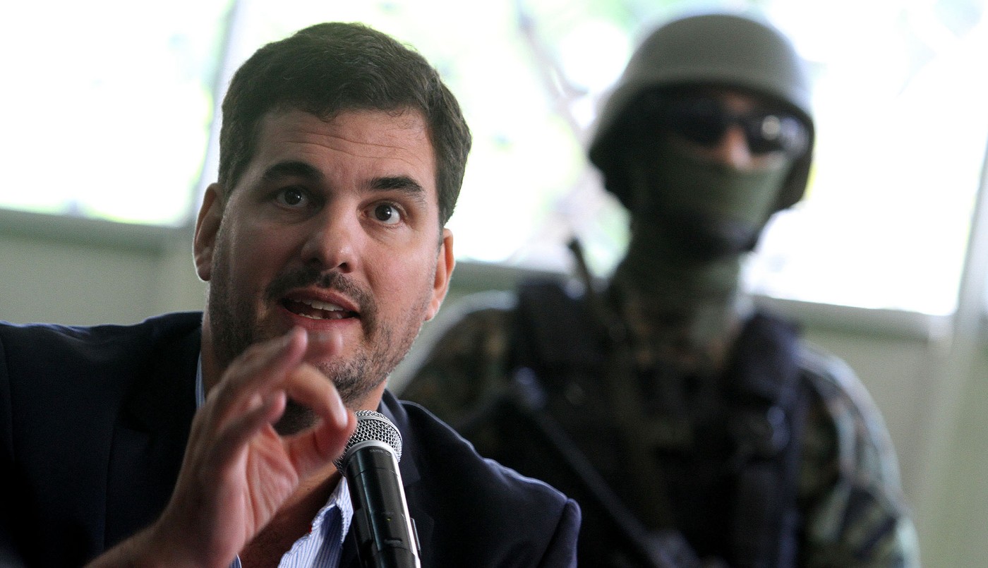 Burzaco advirtió que hay más de 50 mil prófugos en el país y que saturarán con fuerza federales las zonas críticas | Información General