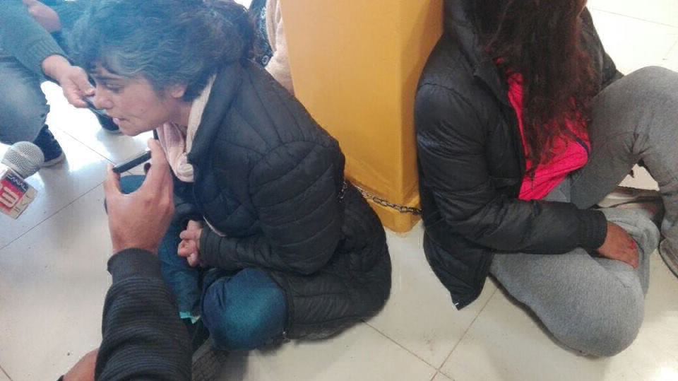 Asambleístas de Jáchal se encadenaron a la Municipalidad porque apareció mercurio en los ríos | Información General