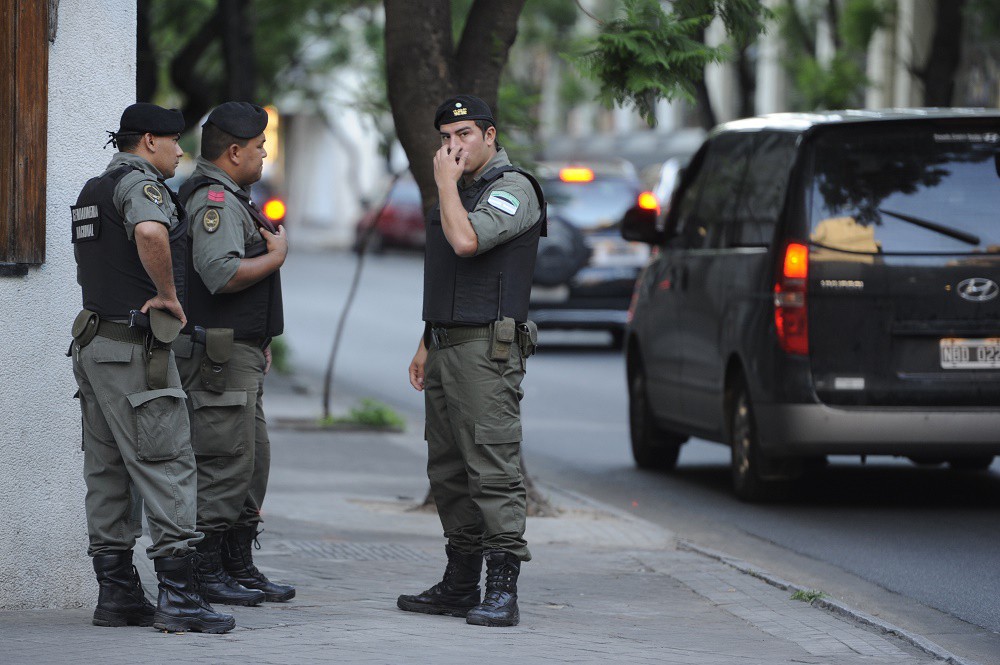 Gendarmería recibe un promedio de cinco denuncias por día de narcomenudeo en Rosario | Información General