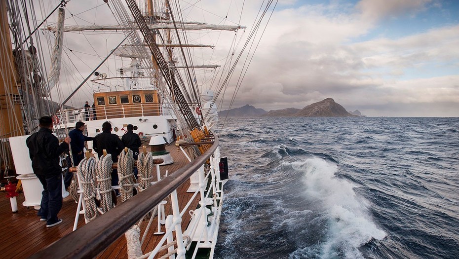 Investigan a dos tenientes de la Fragata Libertad por presunto abuso sexual | Información General