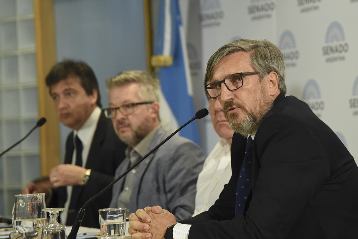 Confirman que en el ARA San Juan viajaba un miembro de Inteligencia de la Armada | Información General