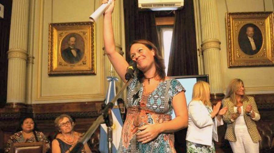 En un fallo histórico, una víctima de trata consiguió la condena de sus explotadores | Información General