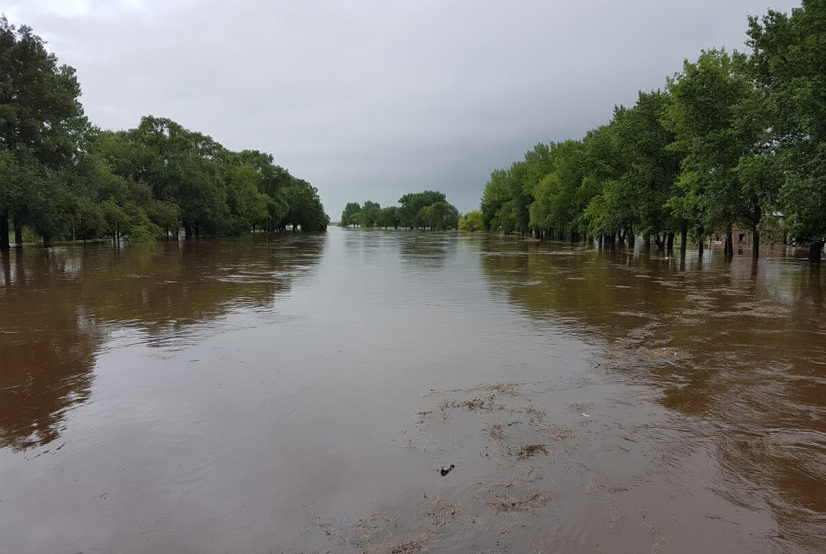 Inundación en Pergamino: comienzan a bajar las aguas, pero aún quedan más de 200 evacuados | Información General