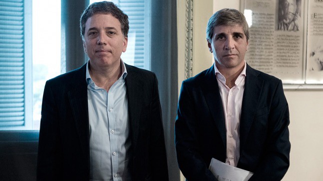 El Presidente tomó juramento a los nuevos titulares de Hacienda y Finanzas, Nicolás Dujovne y Luis Caputo | Información General