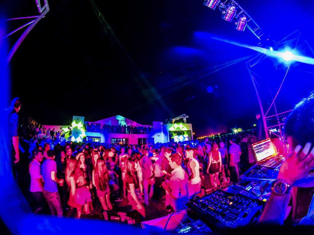 Una ONG invita a los adolescentes a divertirse en fiestas sin alcohol durante sus vacaciones | Información General