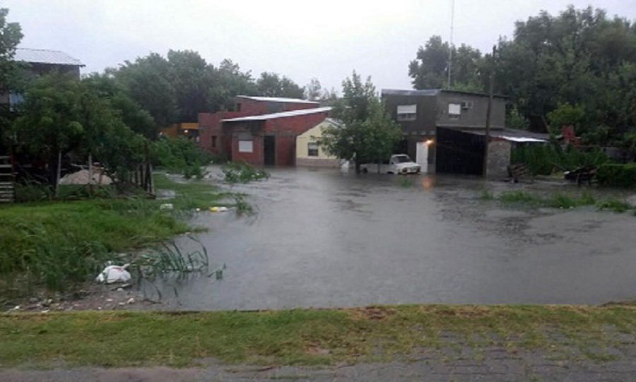 Un fuerte temporal en Entre Ríos causó desbordes, anegamientos y evacuados | Información General