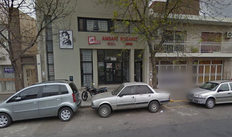 Robaron y ocasionaron importantes destrozos en la sede de Amsafe Rosario | Información General