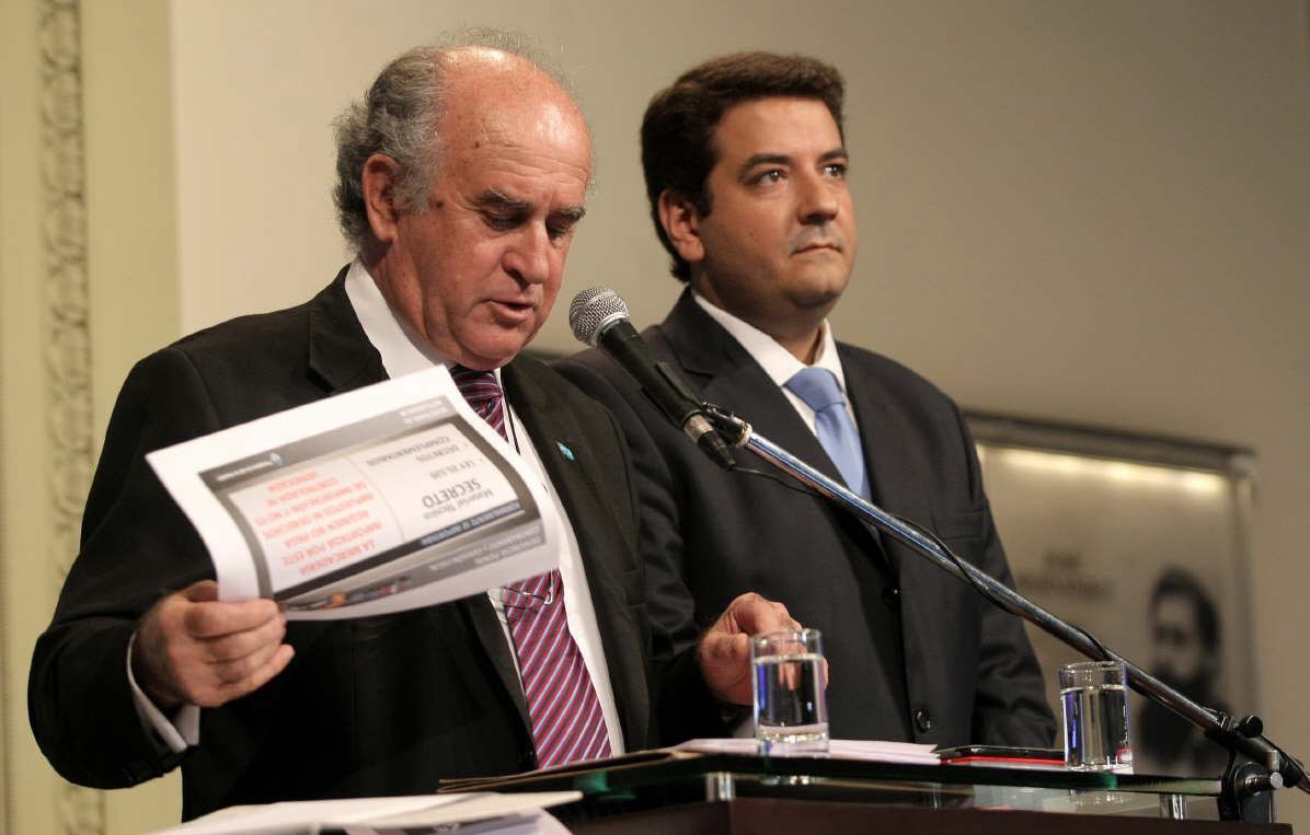 Imputaron a Oscar Parrilli y Juan Martín Mena por presunto tráfico de influencias sobre jueces | Información General