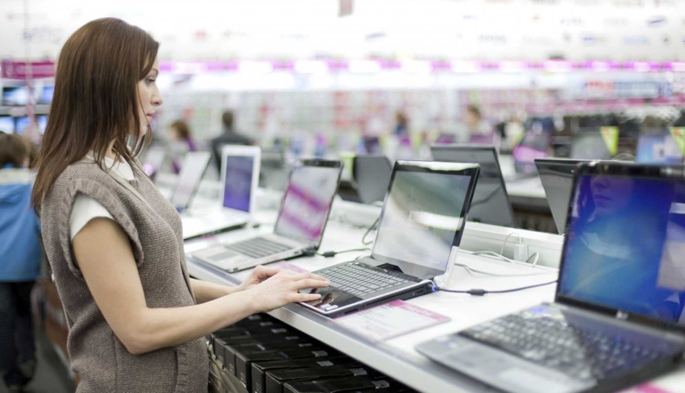 Estiman que los precios de las computadoras bajarán 20% | Información General